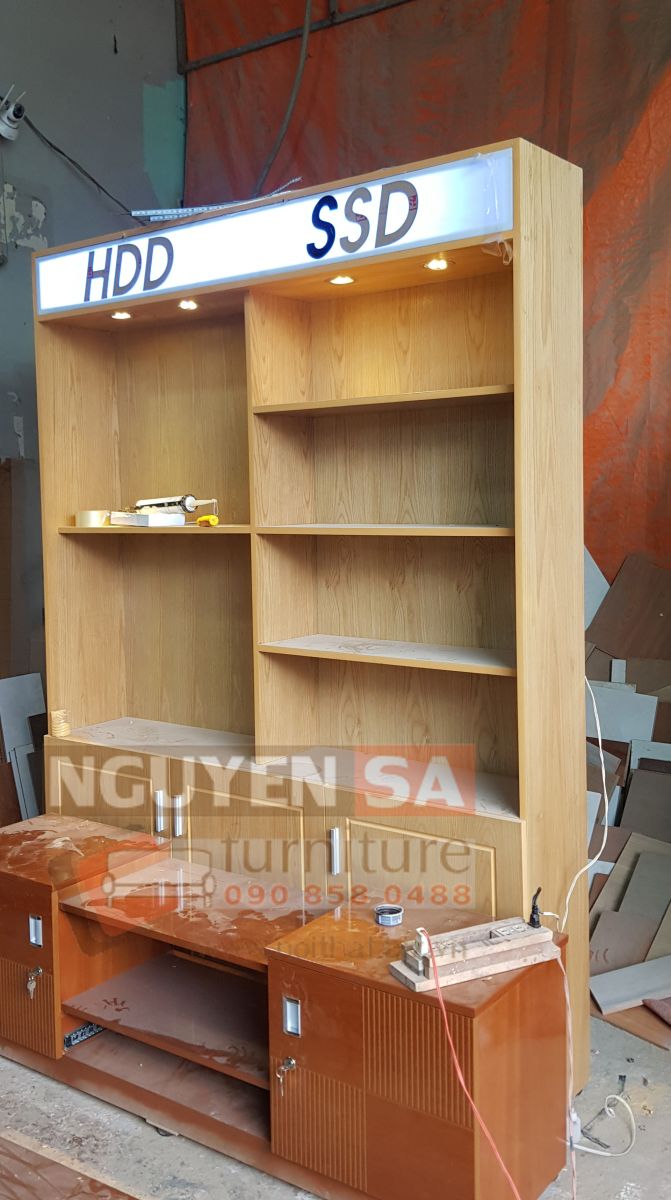 Thiết kế tủ trưng bày sản phẩm linh kiện vi tính